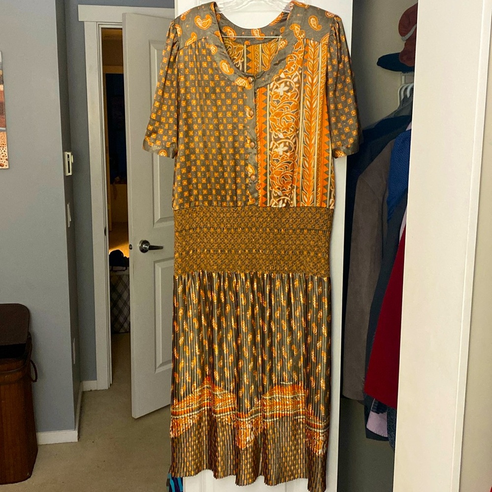 Flapper inspired vintage dress